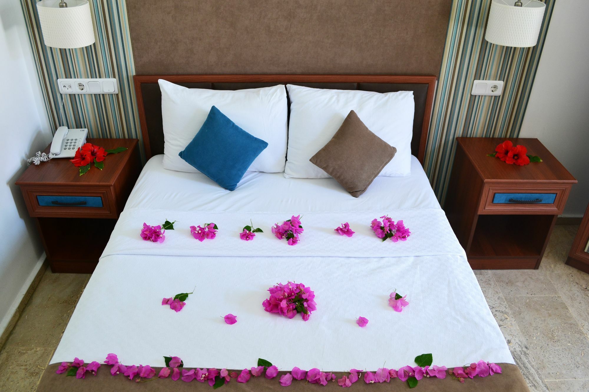 Oskay Hotel ดาลยัน ภายนอก รูปภาพ